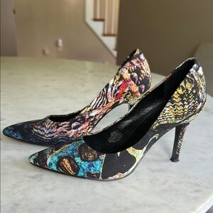 Nine West Black Stiletto Heels with Classic Pump Silhouette